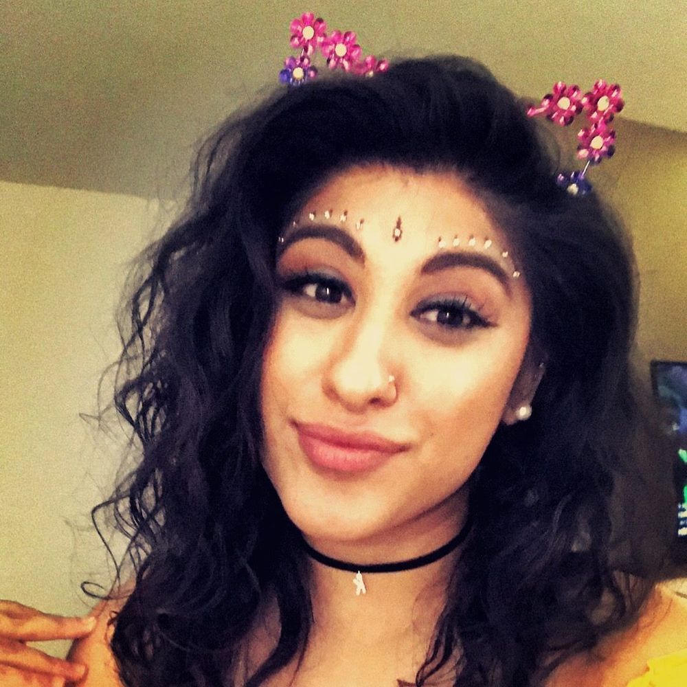 Meet your Posher, Khadija